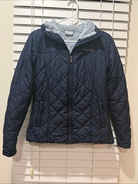 Columbia Navy Quilted Puffer Jacket with Light Blue Hood Lining - Size XS - Navy